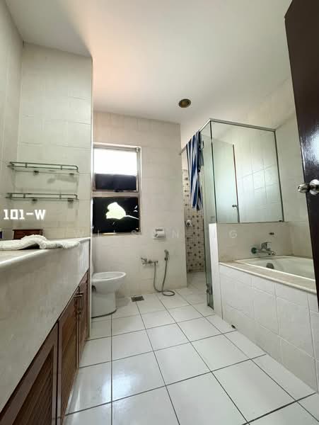 Semi-Detached House for Sale in Bandar Botanic (Klang) - Wilson Ng - Bathroom - PropertyGuru.com.my