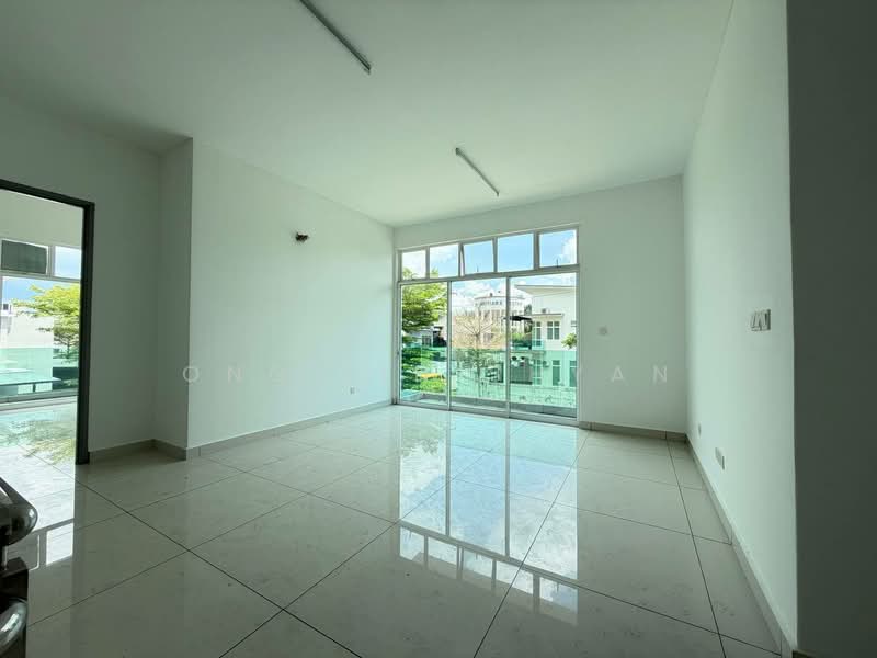 Cluster House for Sale in Skudai (Johor) - Ong Lih Shyan - Living Room - PropertyGuru.com.my