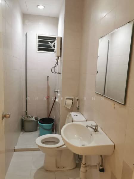 Servis Apartment untuk Dijual di Tropicana City Tropics - Grace Pang - Bathroom - PropertyGuru.com.my