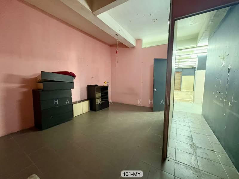 Kedai untuk Disewa di Bandar Bukit Tinggi (Klang) - Hao Kai Khaw - Interior - PropertyGuru.com.my