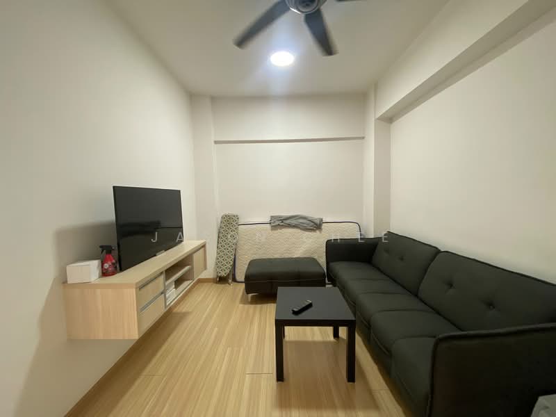 Servis Apartment untuk Disewa di Avenue D'Vogue - Jason Chee - Living Room - PropertyGuru.com.my