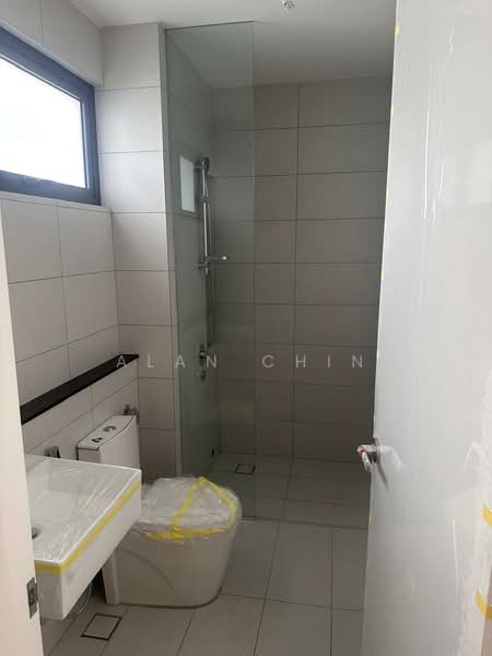 Semi-Detached House for Sale in Bandar Gamuda Gardens (Rawang) - Alan Chin - Bathroom - PropertyGuru.com.my