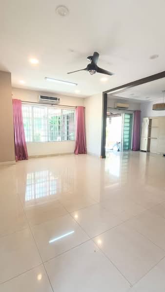 Semi-Detached House for Rent in Ambang Botanic (Klang) - Jack Soo - Living Room - PropertyGuru.com.my