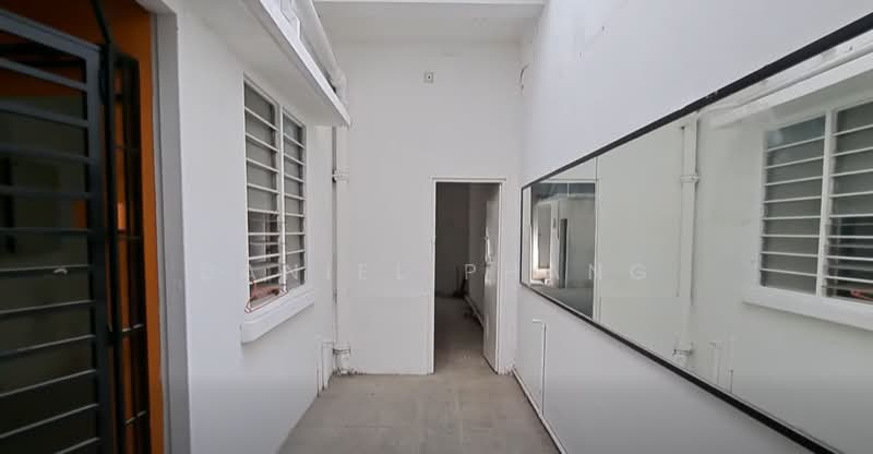 Shop / Office for Rent in Air Hitam (Penang) - Daniel Phang - Corridor - PropertyGuru.com.my