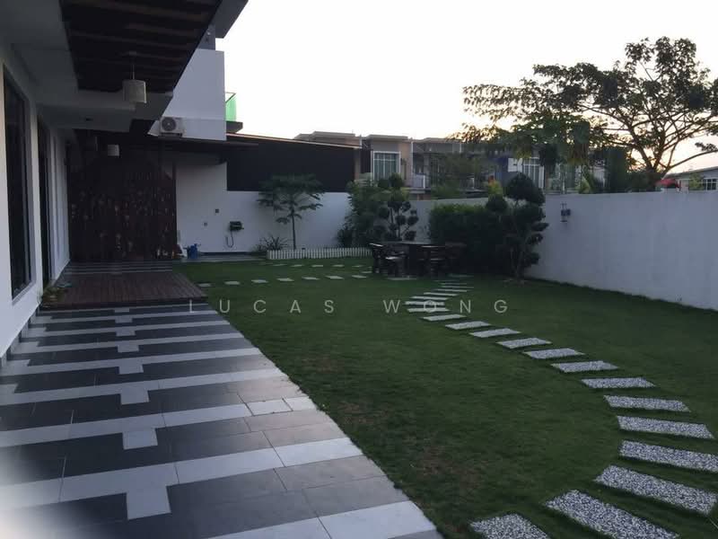Cluster House for Sale in Taman Mount Austin (Tebrau) - Lucas Wong - Exterior - PropertyGuru.com.my