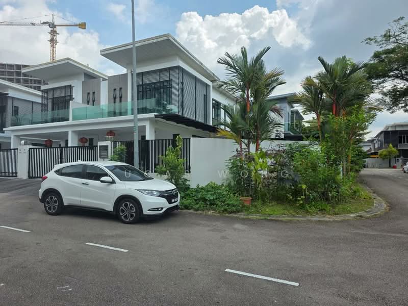 Cluster House for Sale in Taman Mount Austin (Tebrau) - Lucas Wong - Exterior - PropertyGuru.com.my