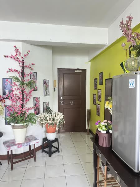 Kondominium untuk Dijual di Heritage - Kar Sem Goeh - Entrance - PropertyGuru.com.my