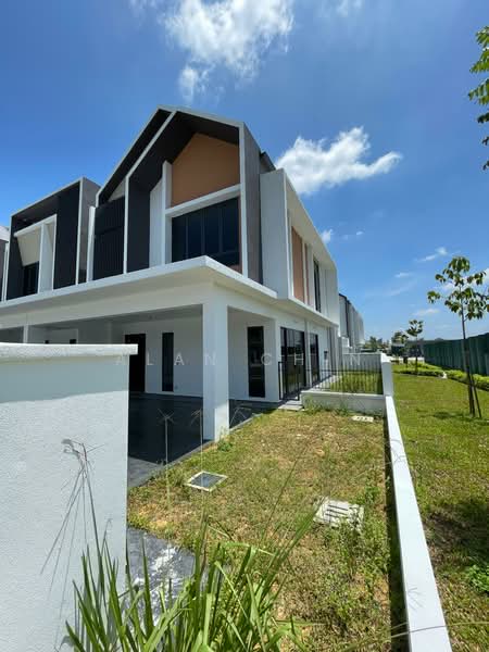 2-storey Terraced House for Sale in Bandar Gamuda Gardens (Rawang) - Alan Chin - Exterior - PropertyGuru.com.my