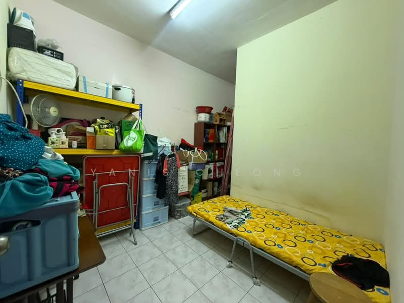 Rumah Teres 2 Tingkat untuk Dijual di Taman Wangsa Permai (Kepong) - Yanis Cheong - Bedroom - PropertyGuru.com.my