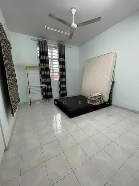 Terraced House for Sale in Nilai (Negeri Sembilan) - Asward Kamal - Bedroom - PropertyGuru.com.my