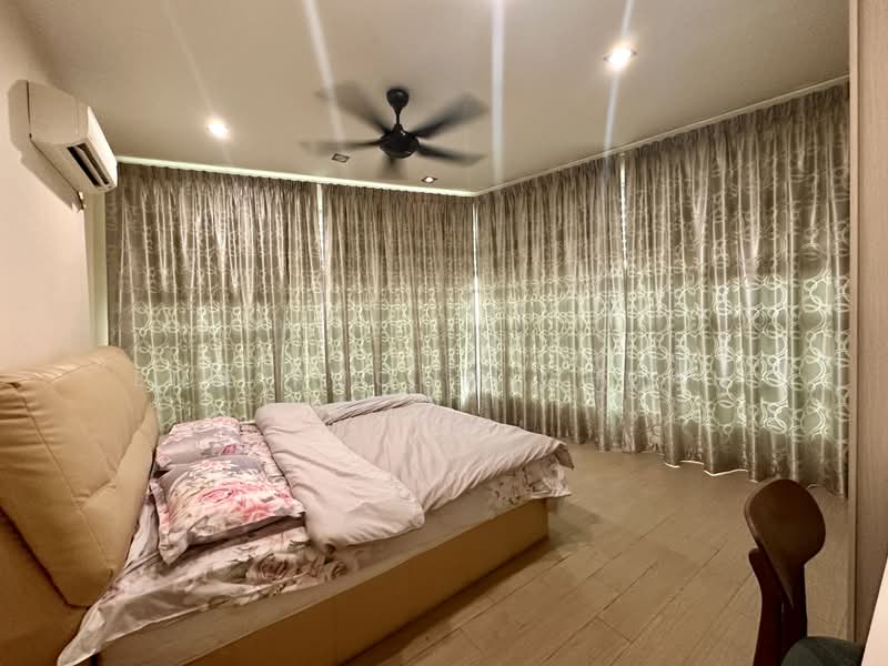 Kondominium untuk Dijual di The Brezza - Eng Khoon Chuah - Master Bedroom - PropertyGuru.com.my