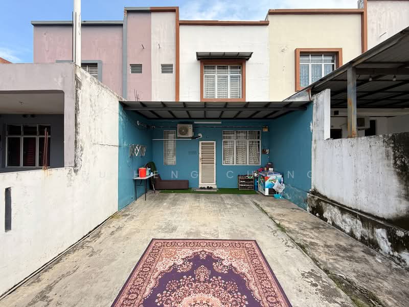 Rumah Teres 2 Tingkat untuk Dijual di Taman Daya (Johor Bahru) - Fu Heng Chong - Exterior - PropertyGuru.com.my
