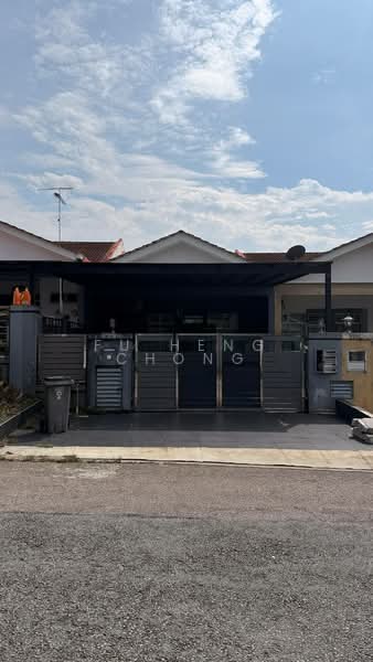 1-storey Terraced House for Sale in Taman Daya (Johor Bahru) - Fu Heng Chong - Exterior - PropertyGuru.com.my