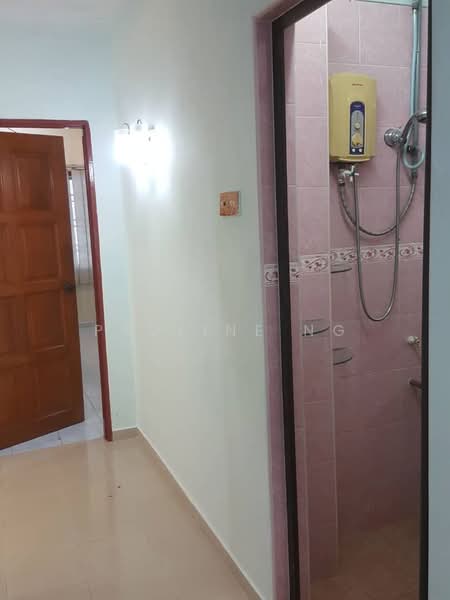 1-storey Terraced House for Sale in Kota Masai (Pasir Gudang) - Pauline Ng - Bathroom - PropertyGuru.com.my