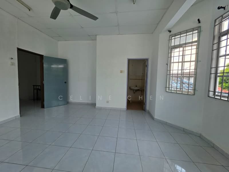 2-storey Terraced House for Sale in Taman Merdeka Jaya (Batu Berendam) - Celine Chen - Living Room - PropertyGuru.com.my