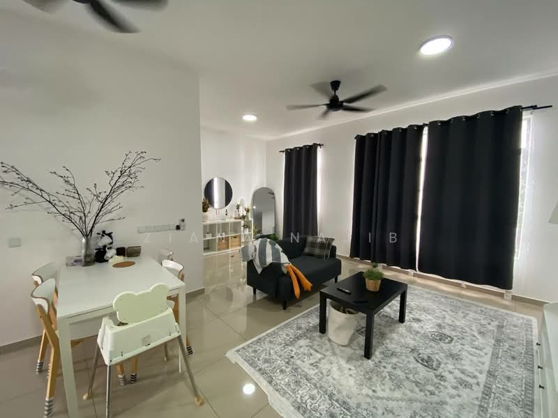 Rumah Bandar untuk Dijual di Eco Grandeur (Puncak Alam) - Ziana Najib - Living Room - PropertyGuru.com.my
