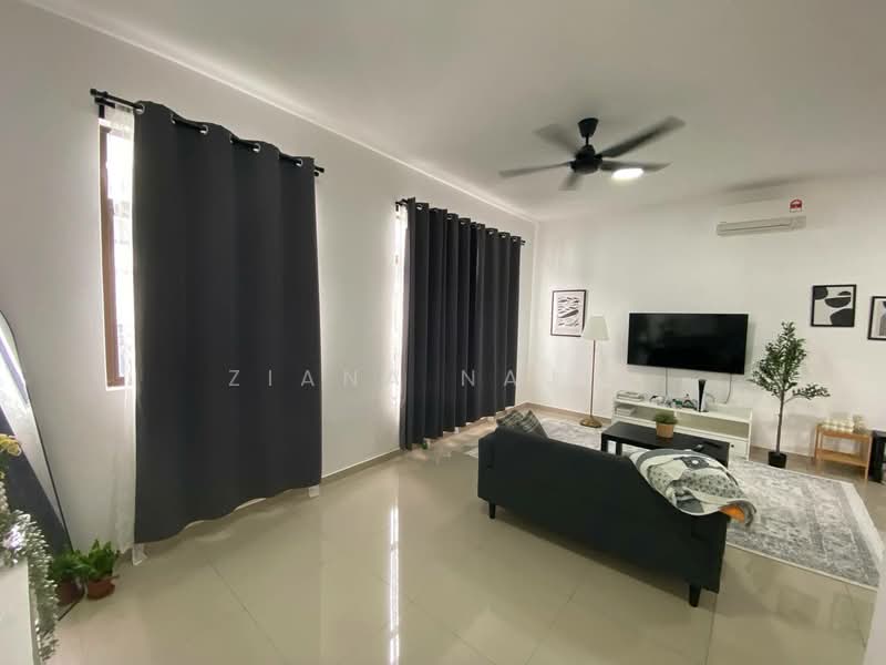 Rumah Bandar untuk Dijual di Eco Grandeur (Puncak Alam) - Ziana Najib - Living Room - PropertyGuru.com.my