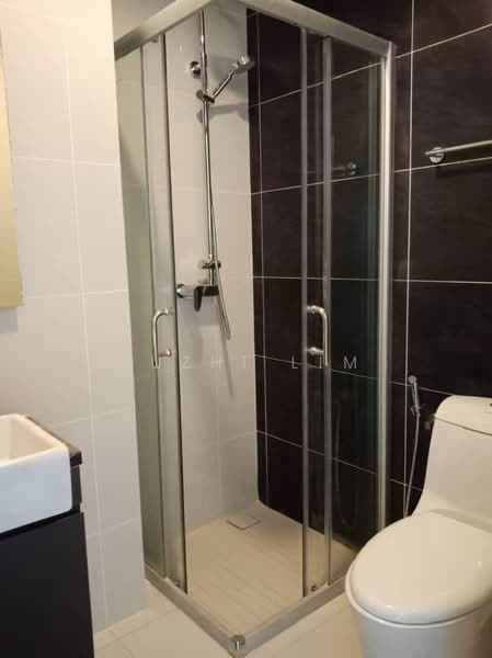 Kondominium untuk Dijual di Kings Bay @ Country Garden Danga Bay - Yuzhi Lim - Bathroom - PropertyGuru.com.my