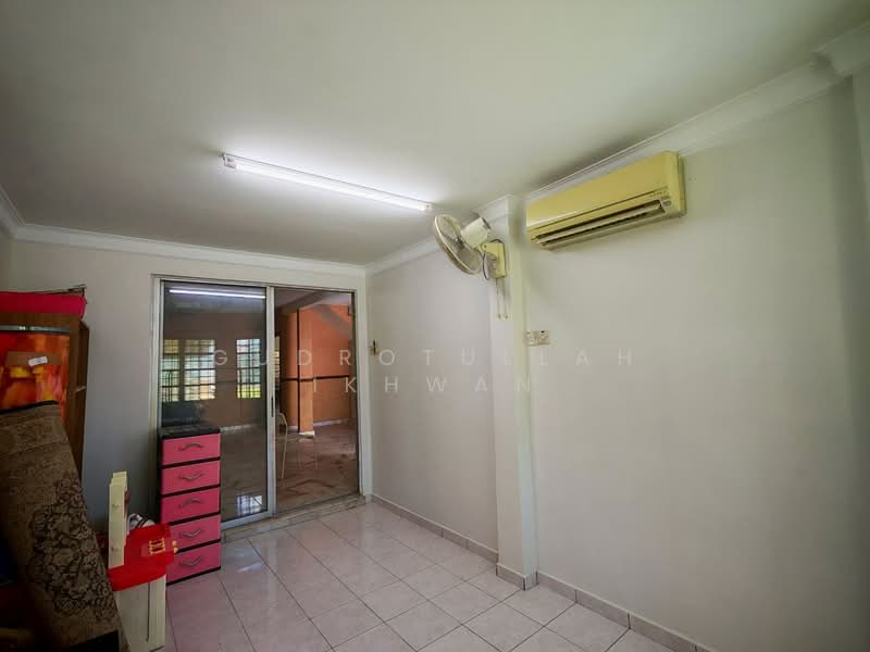 Rumah Teres 2 Tingkat untuk Dijual di Kajang (Selangor) - Gudrotullah Ikhwan - Interior - PropertyGuru.com.my