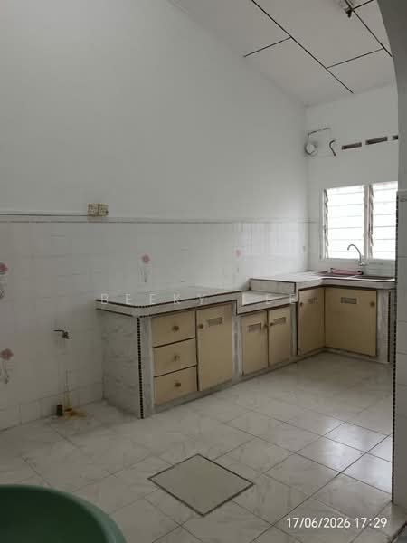 1-storey Terraced House for Sale in Taman Kami A (Taiping) - Beeky Lee - Kitchen - PropertyGuru.com.my