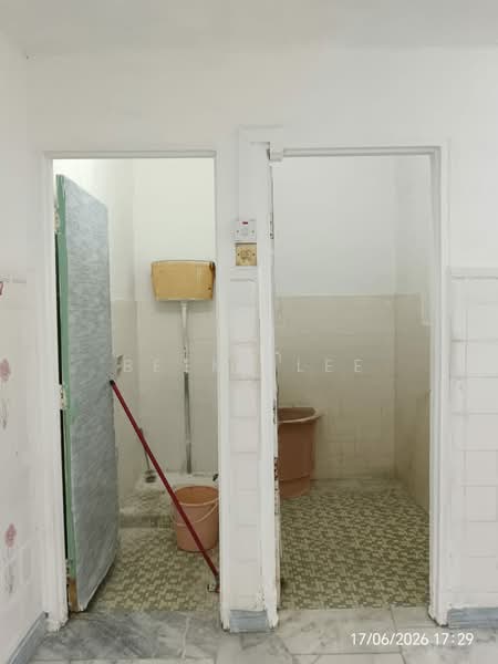 1-storey Terraced House for Sale in Taman Kami A (Taiping) - Beeky Lee - Bathroom - PropertyGuru.com.my