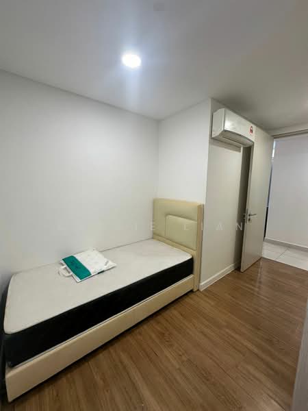 Kondominium untuk Disewa di Vivo Residential Suites - Cassie Lian - Bedroom - PropertyGuru.com.my