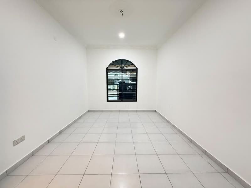 1-storey Terraced House for Sale in Taman Pulai Jaya (Kulai) - Pauline Ng - Interior - PropertyGuru.com.my