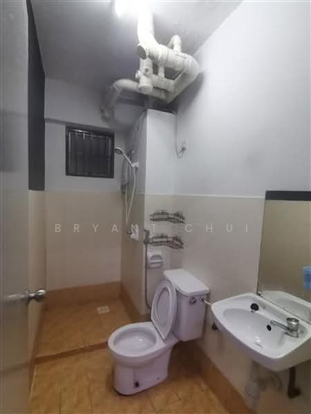 Pangsapuri untuk Disewa di Arena Green - Bryant Chui - Bathroom - PropertyGuru.com.my