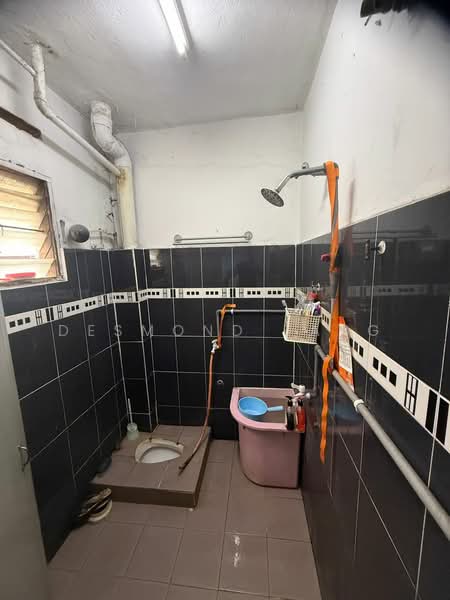 2-storey Terraced House for Sale in Batu Caves (Kuala Lumpur) - Desmond Tang - Bathroom - PropertyGuru.com.my