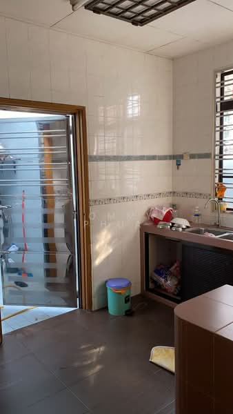 Rumah Teres 2 Tingkat untuk Disewa di Bandar Seri Alam (Masai) - Tommy Phua - Kitchen - PropertyGuru.com.my