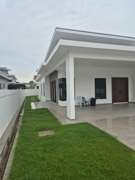 Bungalow for Sale in Bandar Seri Impian (Kluang) - Grace Fan - PropertyGuru.com.my