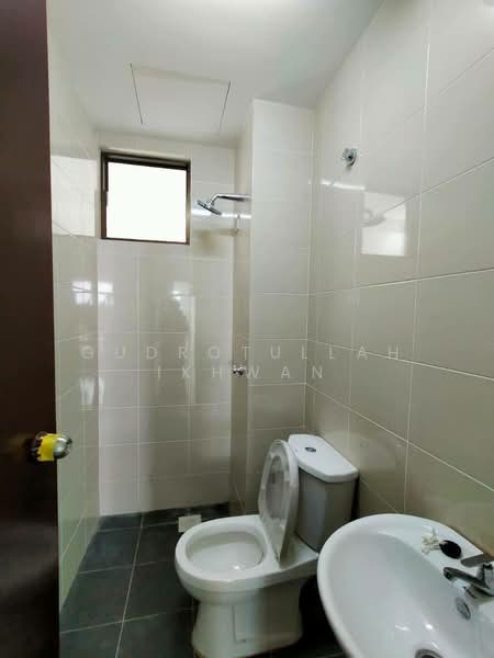 Condominium for Rent at Residensi Zamrud - Gudrotullah Ikhwan - Bathroom - PropertyGuru.com.my