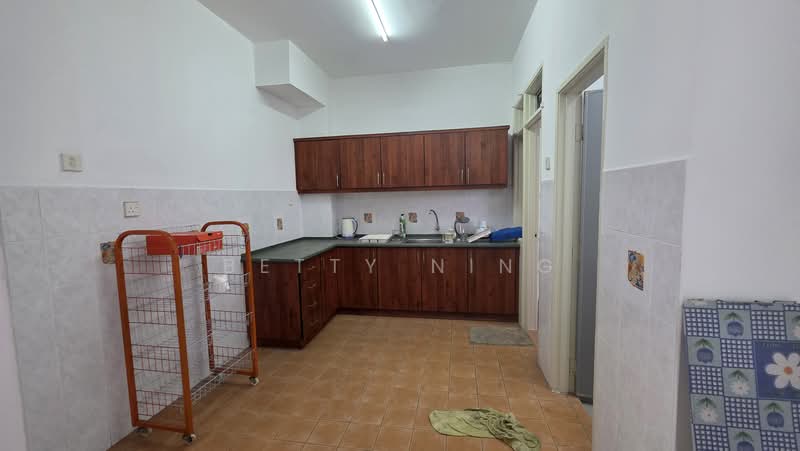 2-storey Terraced House for Sale in Setia Impian (Setia Alam) - Betty Ning - Kitchen - PropertyGuru.com.my