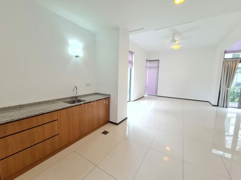 Kondominium untuk Dijual di The Breezeway - Echo Ng - Kitchen - PropertyGuru.com.my