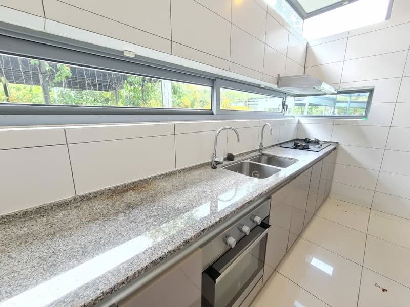 Kondominium untuk Dijual di The Breezeway - Echo Ng - Kitchen - PropertyGuru.com.my