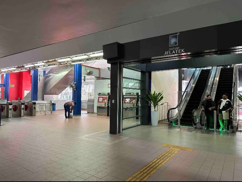 Servis Apartment untuk Disewa di Datum Jelatek (LINQ Sky Residence) - Macs Pang - Entrance - PropertyGuru.com.my