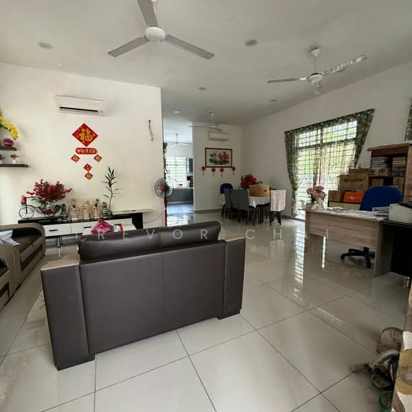 2-storey Terraced House for Sale in Taman Desa Damai (Bentong) - Trevor Chai - Living Room - PropertyGuru.com.my