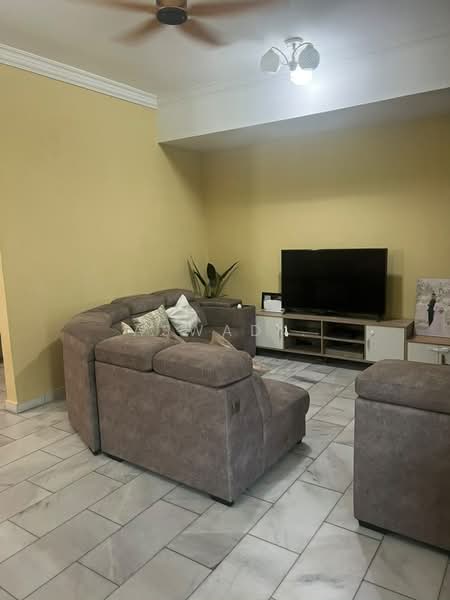 Rumah Teres 2.5 Tingkat untuk Dijual di Taman Desa Murni (Butterworth) - Aswad . - Living Room - PropertyGuru.com.my