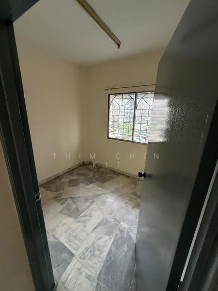Rumah Flat untuk Dijual di Taman Indah Perdana - Thim Chin Kit - Interior - PropertyGuru.com.my