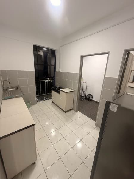 Apartment for Rent at Residensi Larkin Indah - Nick Low - Kitchen - PropertyGuru.com.my