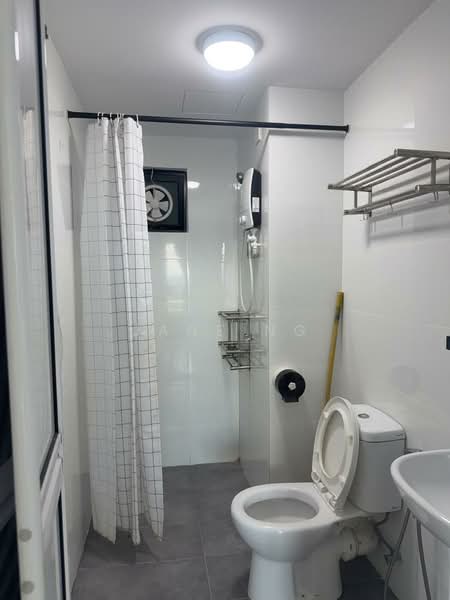 Pangsapuri untuk Disewa di Woodsland Park - Jane Ng - Bathroom - PropertyGuru.com.my