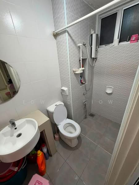 Pangsapuri untuk Dijual di Austin Suites (Permata Austin) - Edward Siow - Bathroom - PropertyGuru.com.my