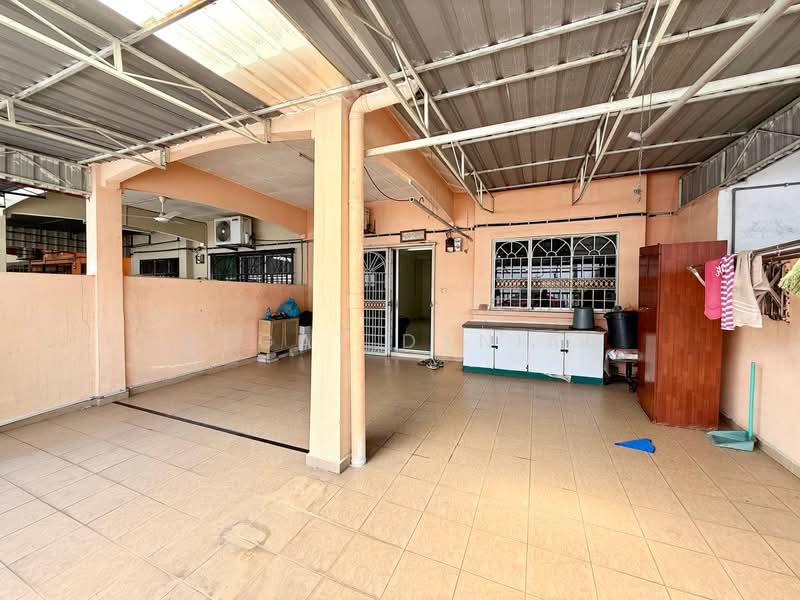 Terraced House for Sale in Klang (Selangor) - Megat Danial - PropertyGuru.com.my
