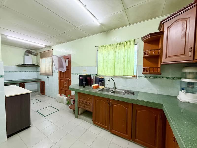 Terraced House for Sale in Klang (Selangor) - Megat Danial - PropertyGuru.com.my