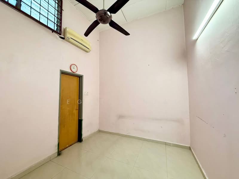 Terraced House for Sale in Klang (Selangor) - Megat Danial - PropertyGuru.com.my