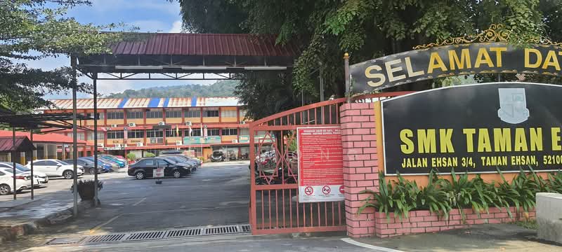 Shop for Rent in Taman Ehsan (Kepong) - FC Wong - Exterior - PropertyGuru.com.my