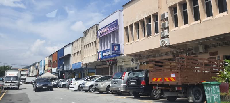 Shop for Rent in Taman Ehsan (Kepong) - FC Wong - Exterior - PropertyGuru.com.my