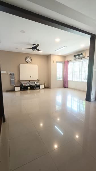 Rumah Berkembar untuk Dijual di Ambang Botanic (Klang) - Jack Soo - Living Room - PropertyGuru.com.my