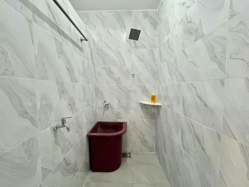 Kedai / Pejabat untuk Disewa di Seksyen 20 (Shah Alam) - Absyarie Syafiq Shahrin - Bathroom - PropertyGuru.com.my