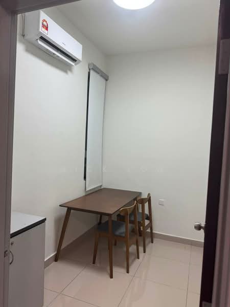 Kondominium untuk Disewa di KSL Residence 2 @ Kangkar Tebrau - Nick Low - Dining Room - PropertyGuru.com.my